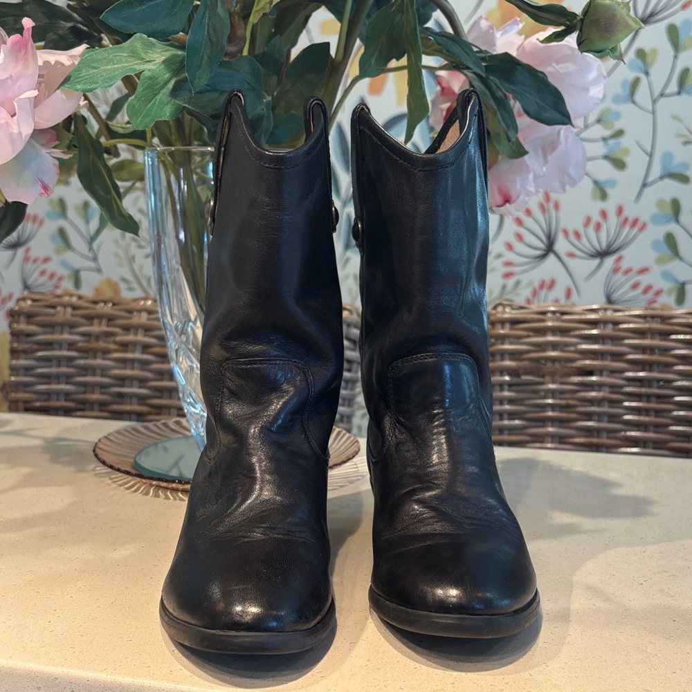 Girl’s Frye “Melissa Button” Black Leather Mid-Calf Cowboy Boots - Size 3 - Picture 6 of 9